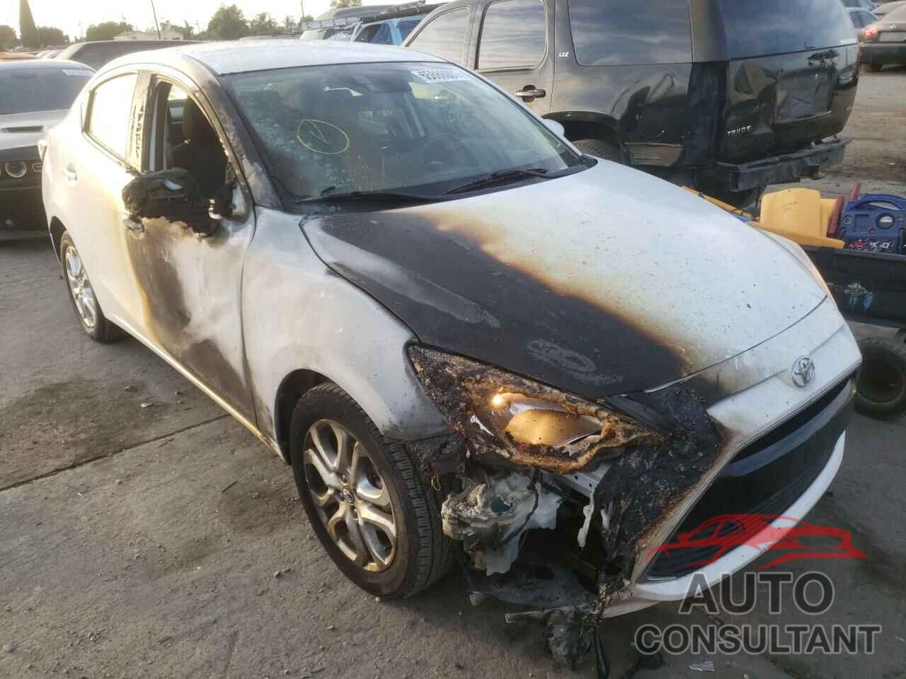 TOYOTA YARIS 2018 - 3MYDLBYV4JY322847