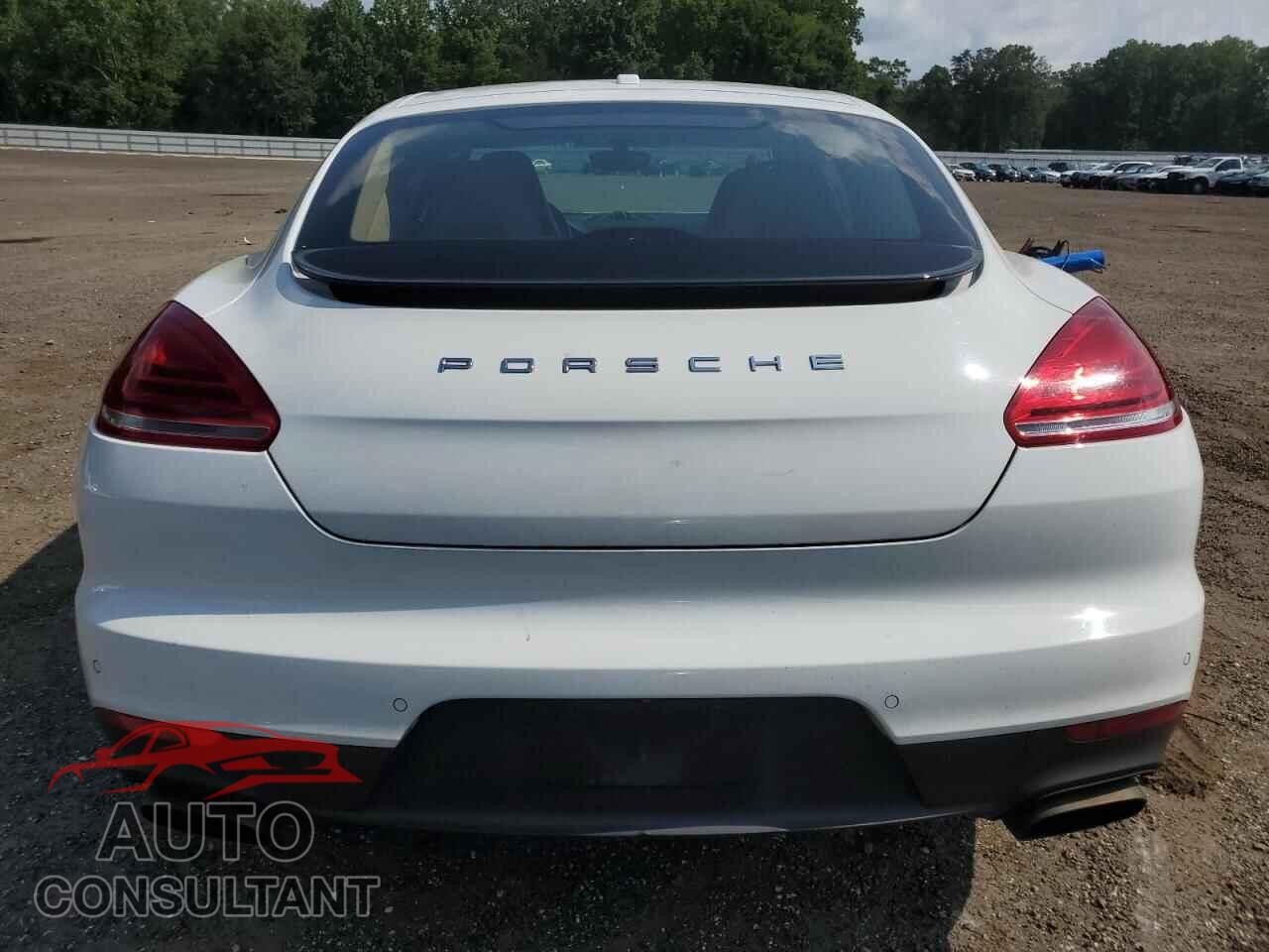 PORSCHE PANAMERA 2015 - WP0AA2A79FL007416