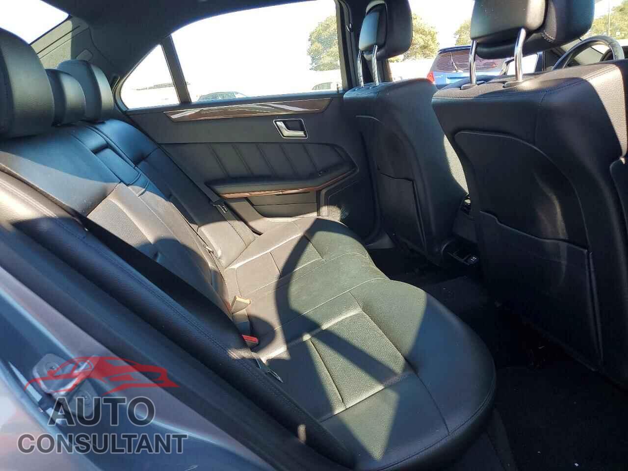MERCEDES-BENZ E-CLASS 2012 - WDDHF5KB8CA525762