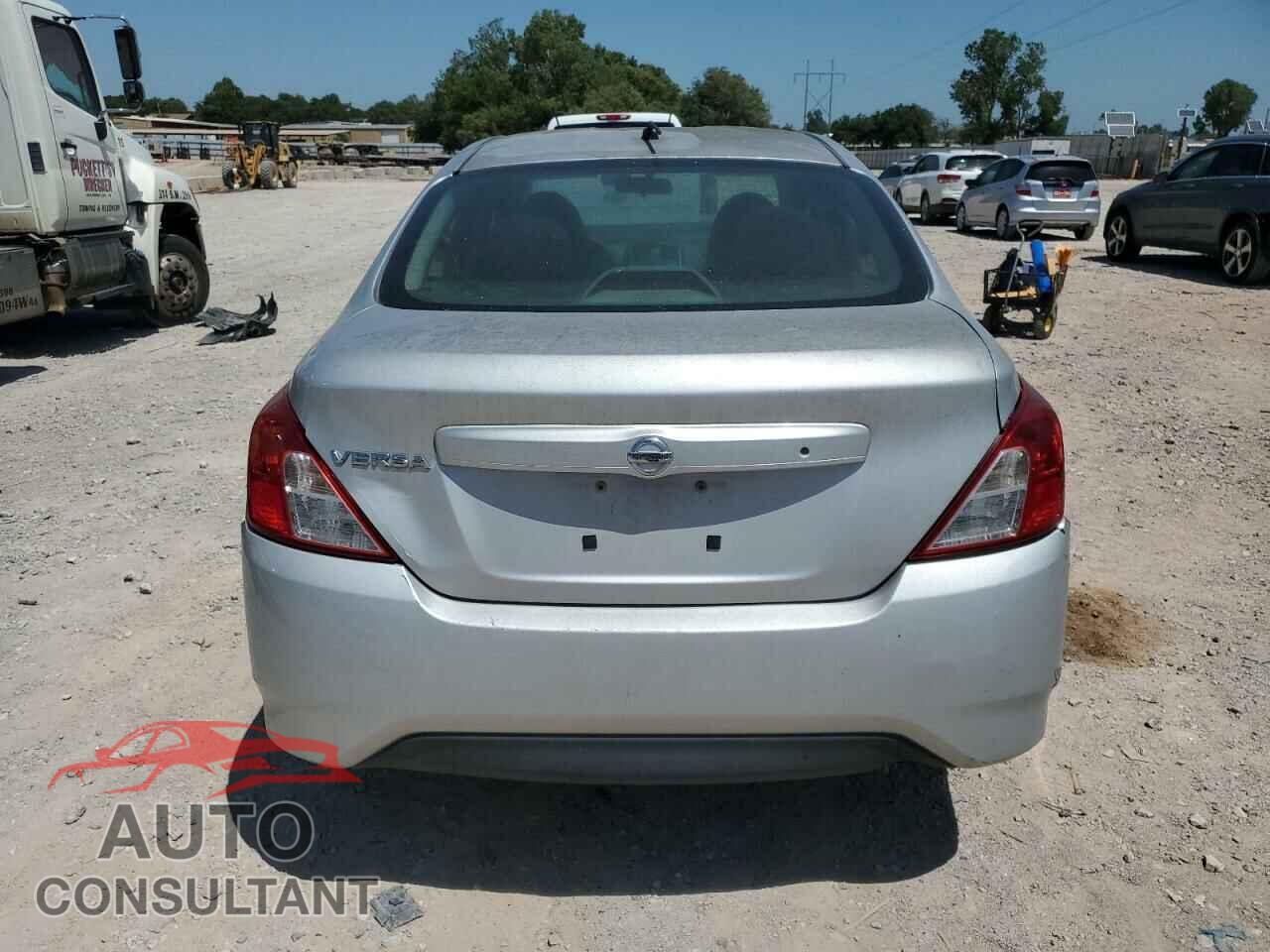 NISSAN VERSA 2016 - 3N1CN7AP7GL918072