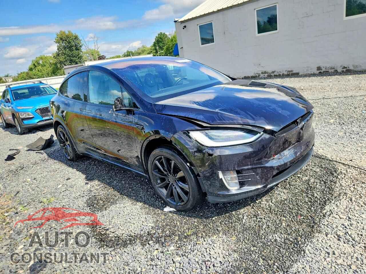 TESLA MODEL X 2016 - 5YJXCBE20GF003553