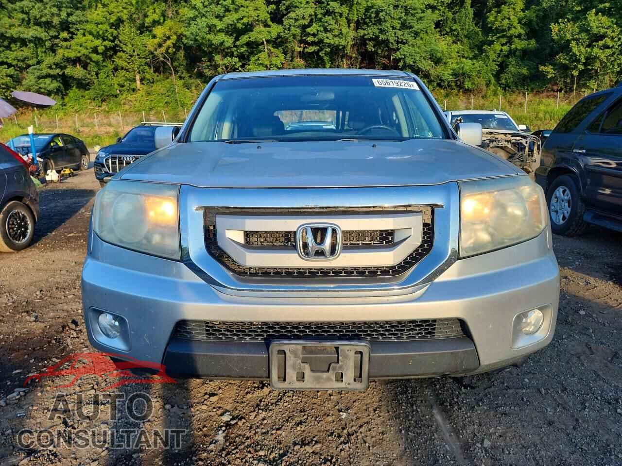 HONDA PILOT 2011 - 5FNYF4H45BB089021