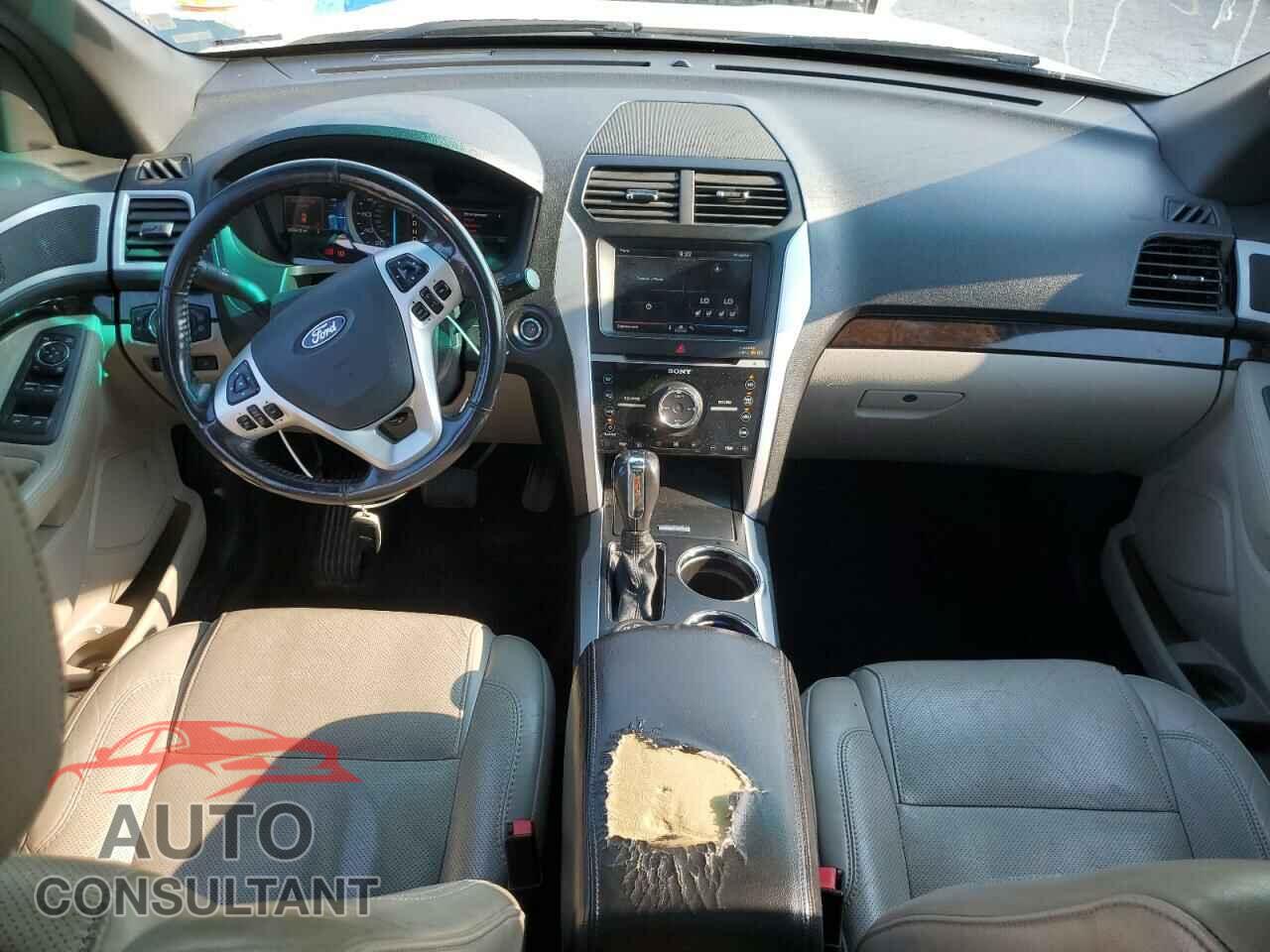 FORD EXPLORER 2011 - 1FMHK8F84BGA45568