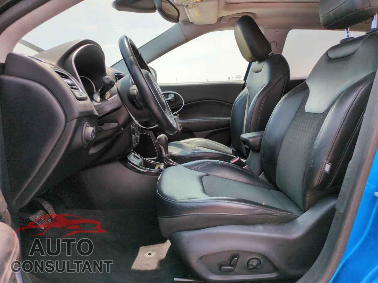 JEEP COMPASS 2018 - 3C4NJCBB5JT407724