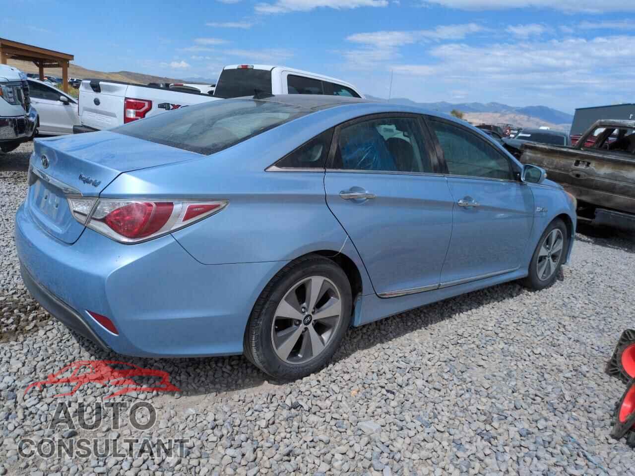 HYUNDAI SONATA 2012 - KMHEC4A41CA040247