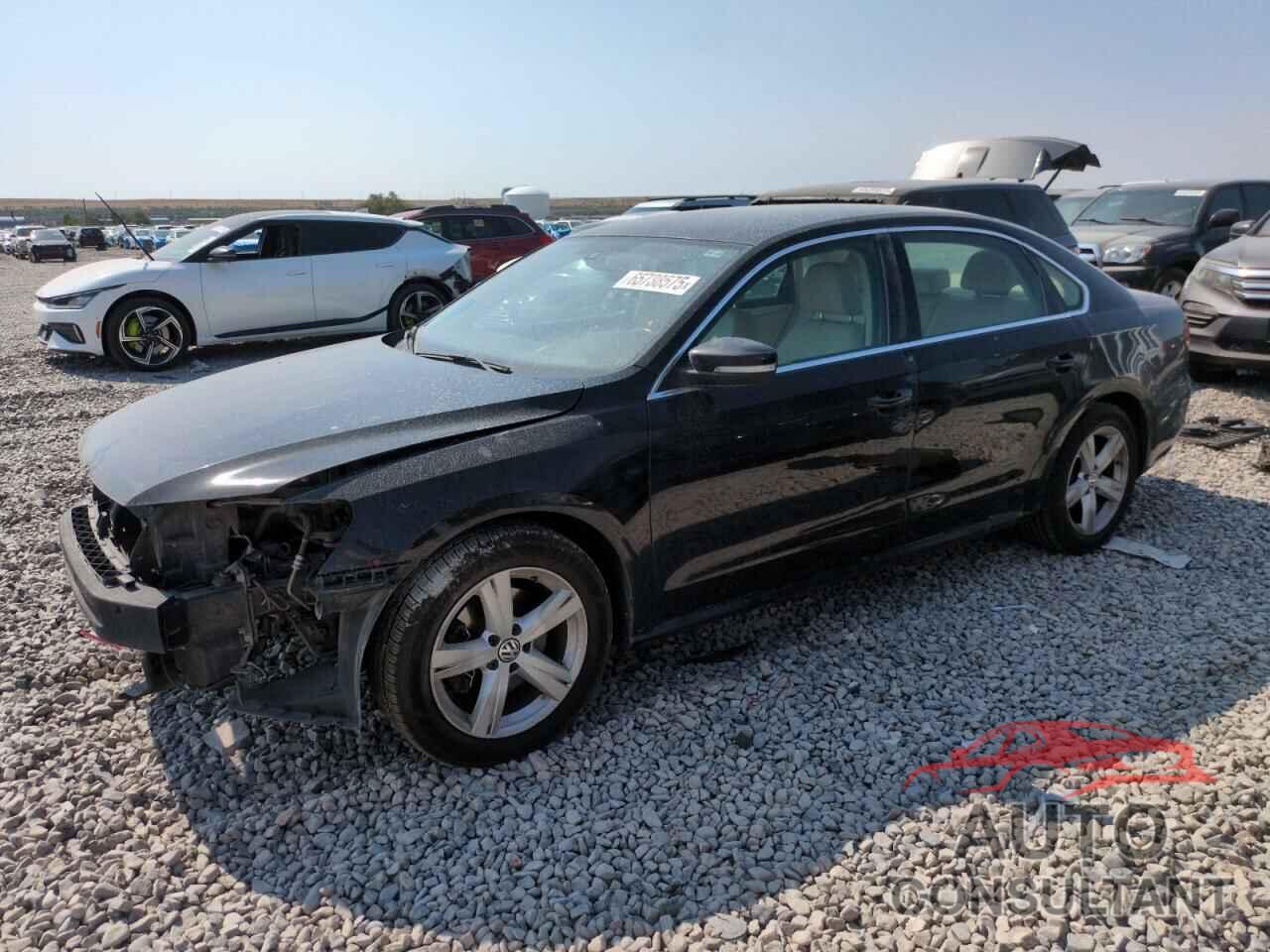 VOLKSWAGEN PASSAT 2013 - 1VWBP7A36DC102765