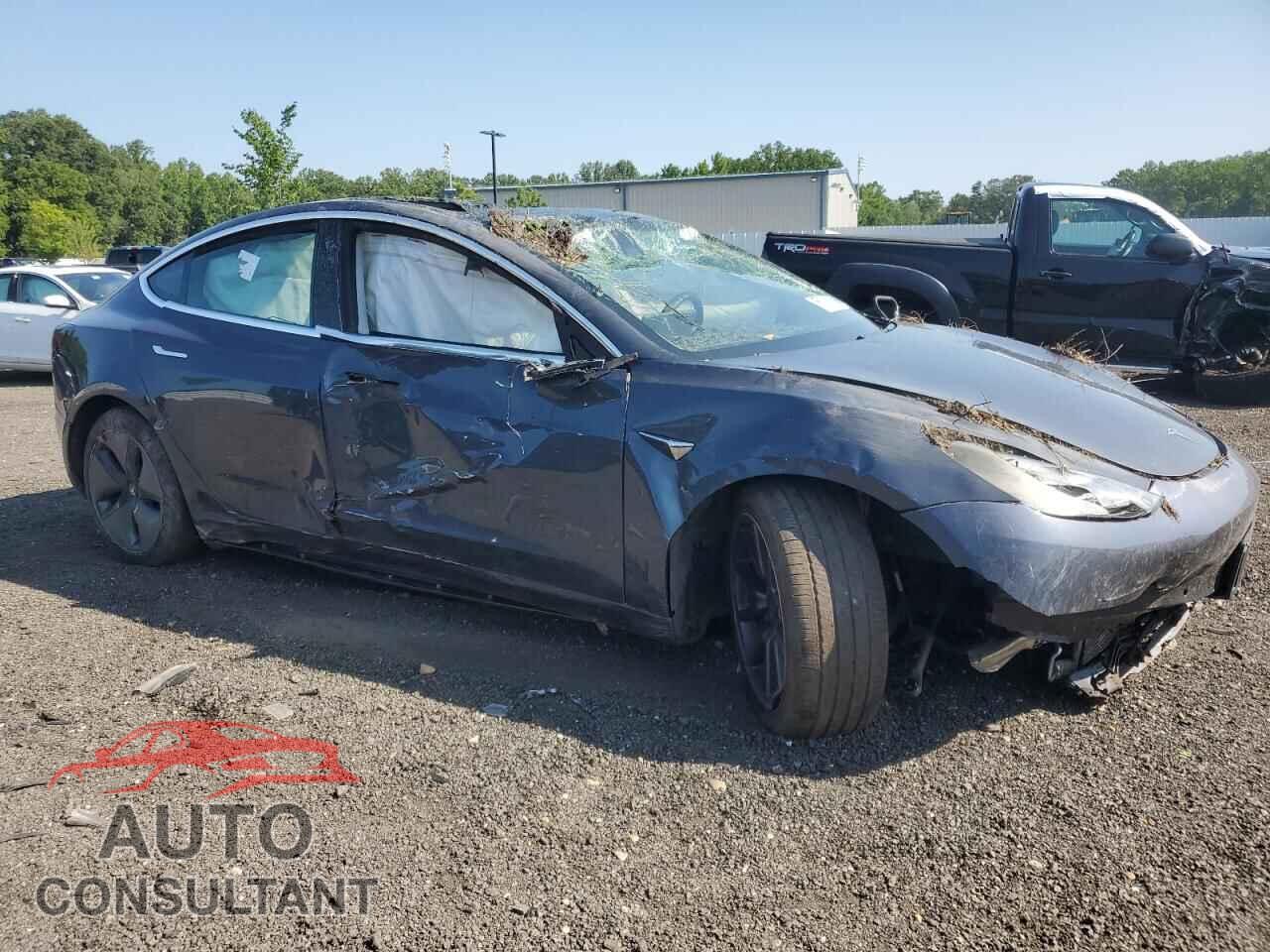 TESLA MODEL 3 2019 - 5YJ3E1EB3KF453161