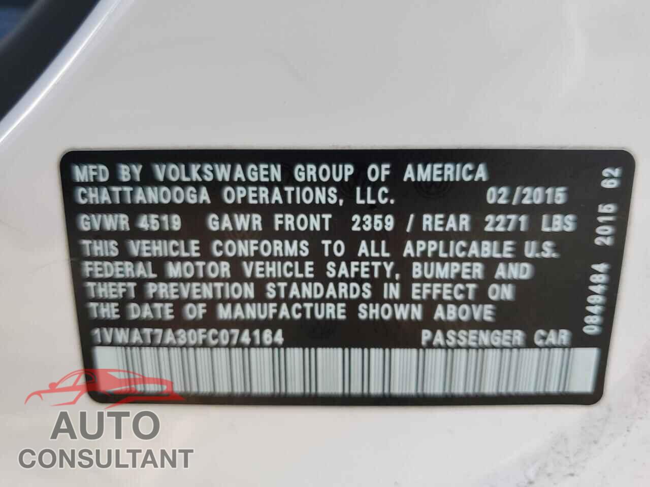 VOLKSWAGEN PASSAT 2015 - 1VWAT7A30FC074164