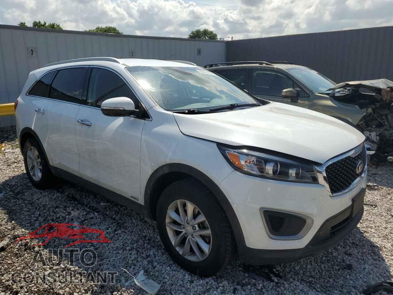 KIA SORENTO 2017 - 5XYPGDA39HG295437