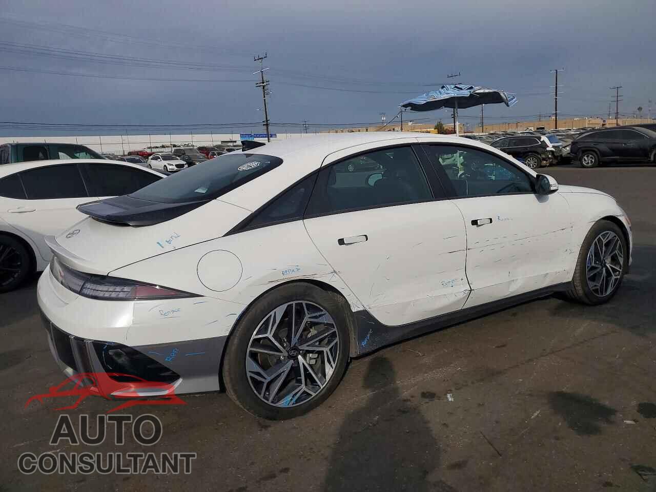 HYUNDAI ALL OTHER 2025 - KMHM34AA0SA082845