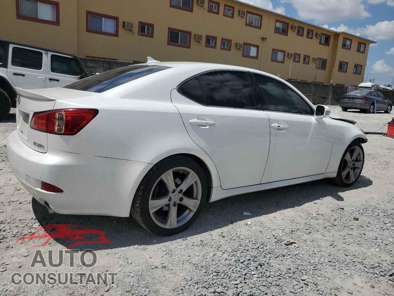 LEXUS IS 2012 - JTHBF5C20C5180846