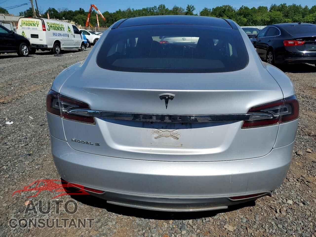 TESLA MODEL S 2012 - 5YJSA1DN8CFP02395