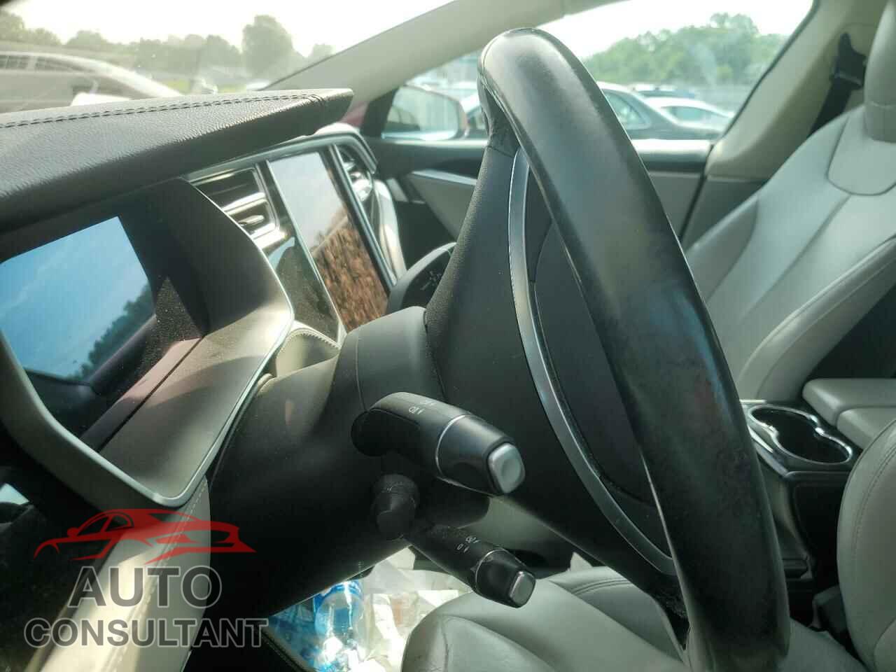 TESLA MODEL S 2014 - 5YJSA1H1XEFP66786