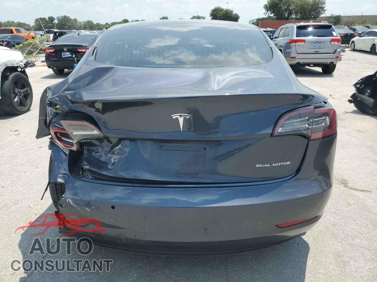 TESLA MODEL 3 2019 - 5YJ3E1EB5KF195290
