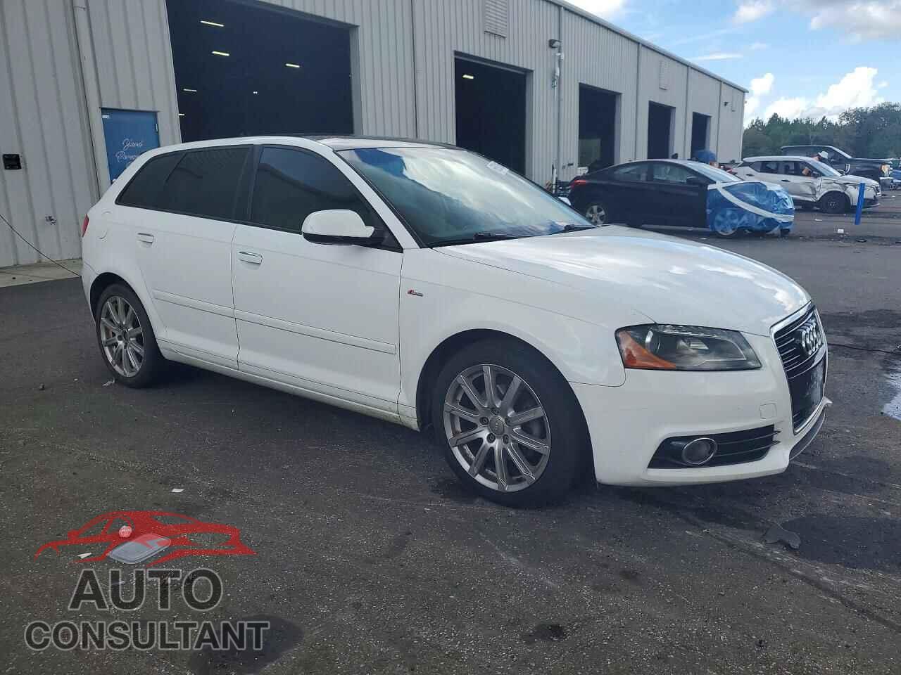 AUDI A3 2012 - WAUKJAFM3CA028408