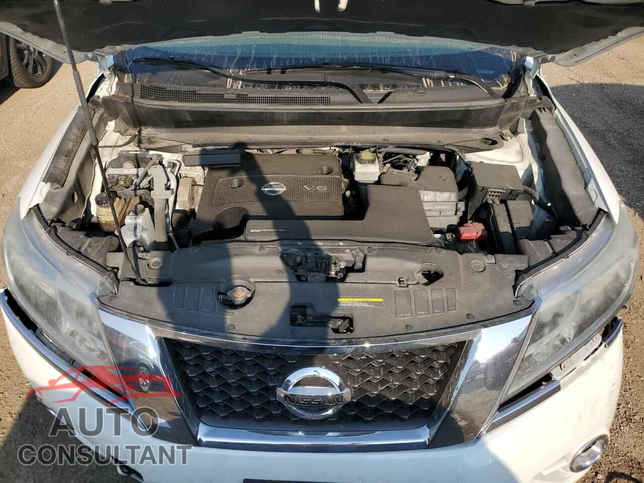 NISSAN PATHFINDER 2014 - 5N1AR2MMXEC630385