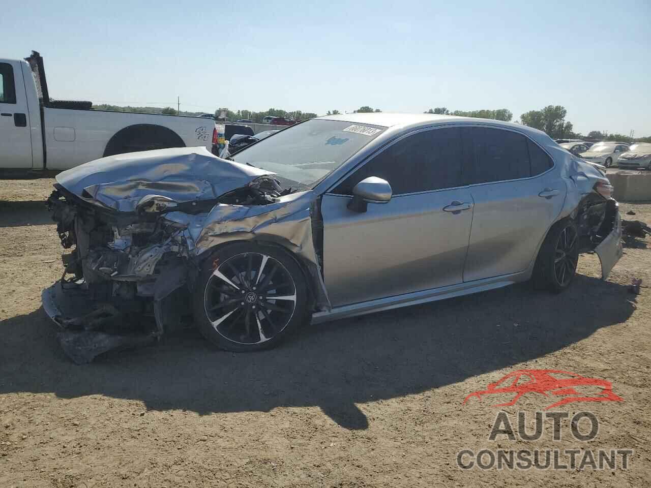 TOYOTA CAMRY 2018 - 4T1B61HK9JU093819