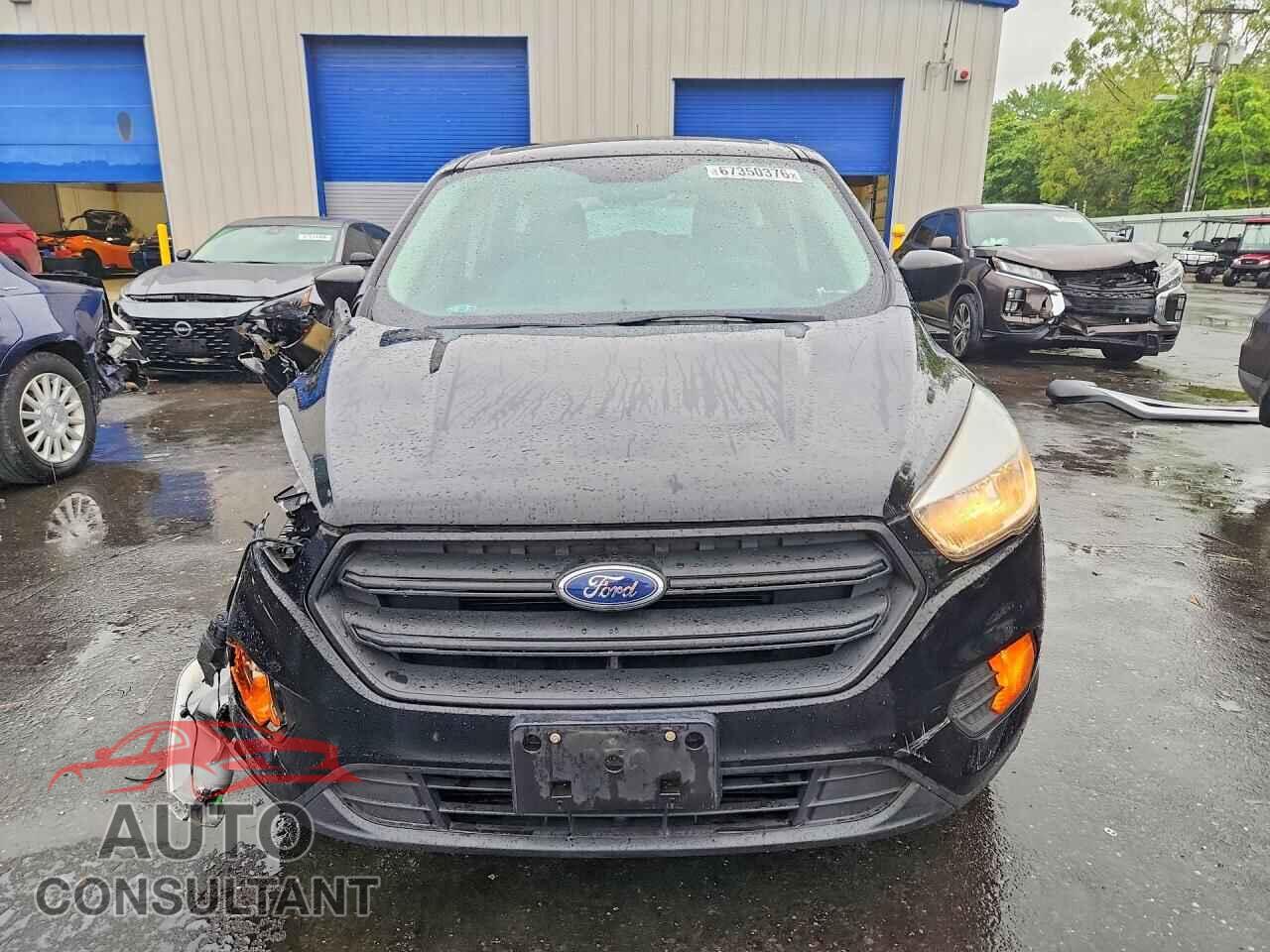 FORD ESCAPE 2017 - 1FMCU0F75HUE56680