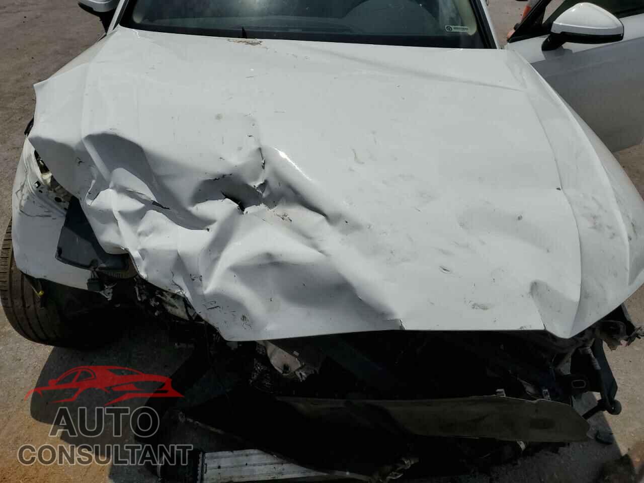 AUDI A4 2018 - WAUDNAF40JA123762