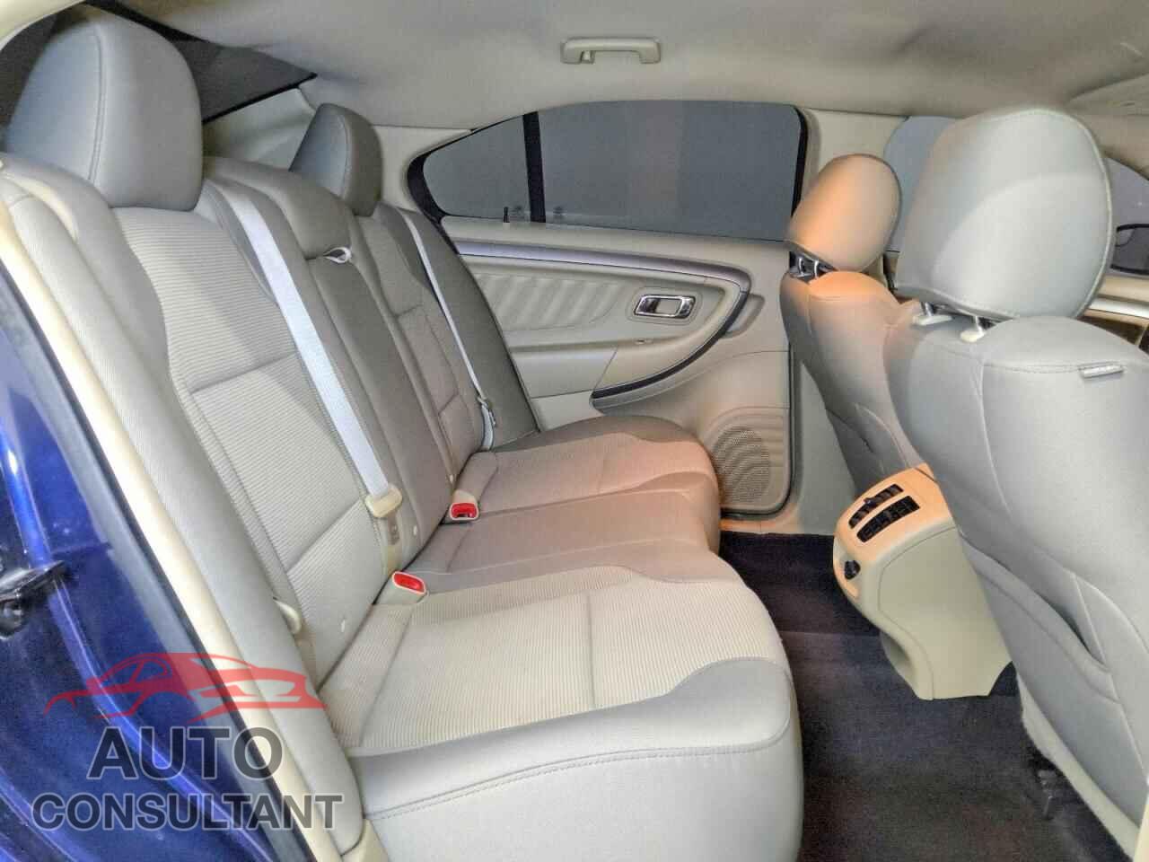 FORD TAURUS 2017 - 1FAHP2E83HG146510
