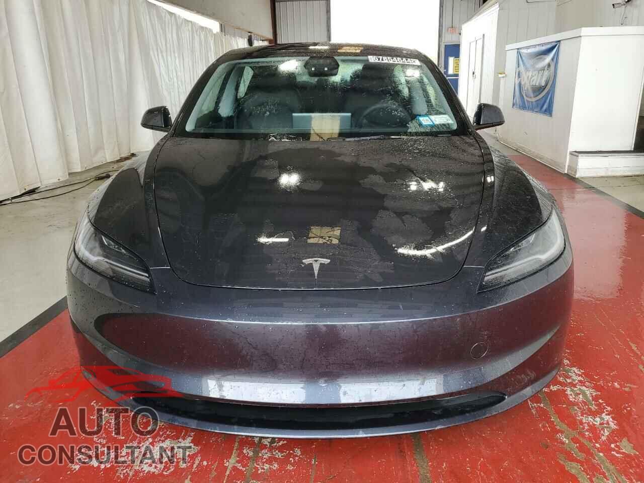 TESLA MODEL 3 2024 - 5YJ3E1EB9RF724881