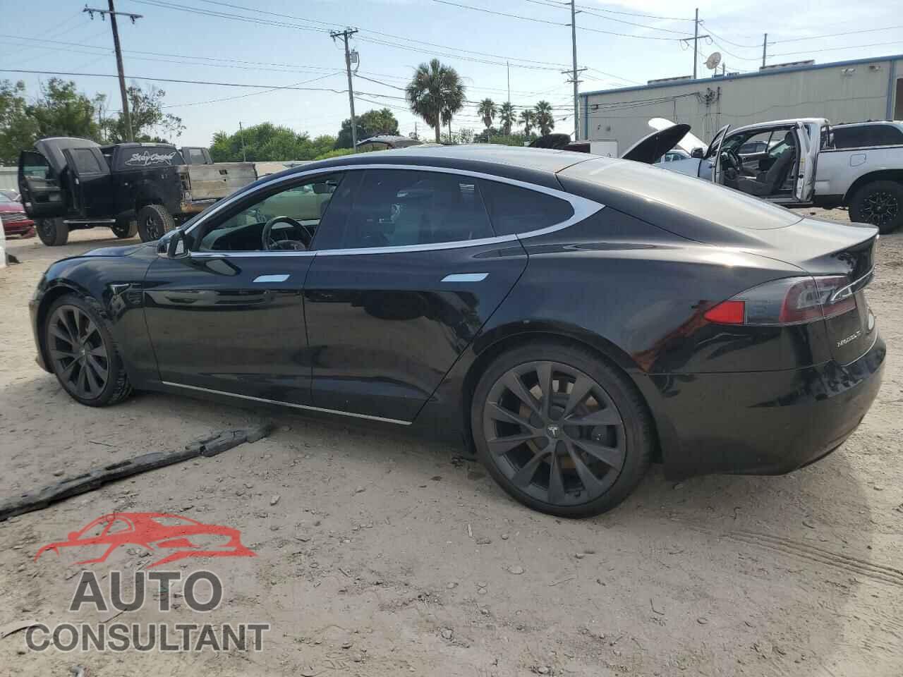 TESLA MODEL S 2018 - 5YJSA1E27JF256919