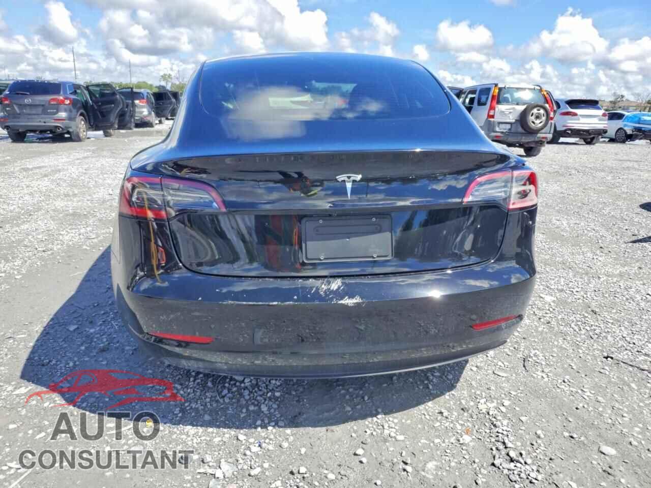TESLA MODEL 3 2023 - 5YJ3E1EAXPF426151