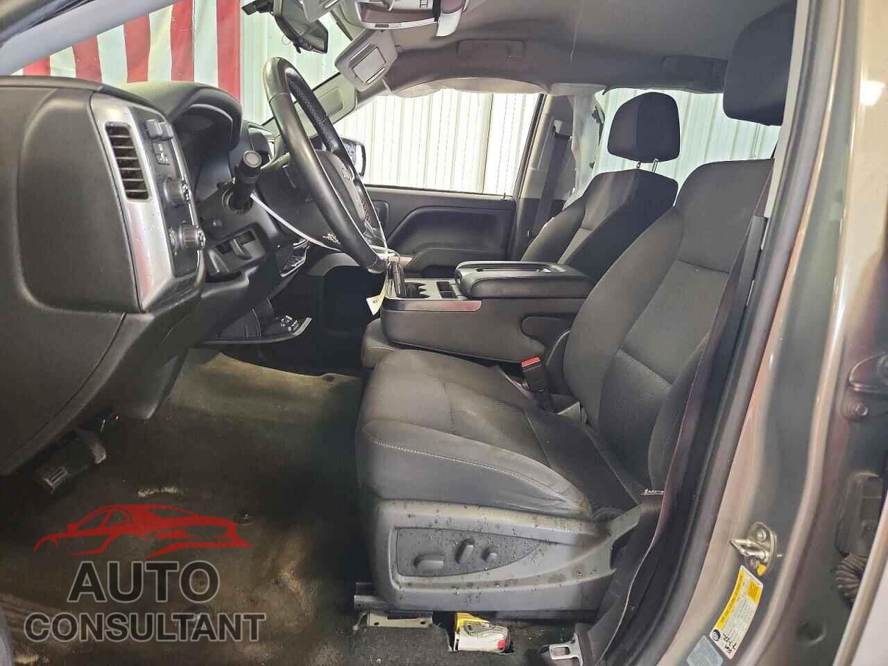 CHEVROLET SILVERADO 2017 - 1GCUKREC2HF147660