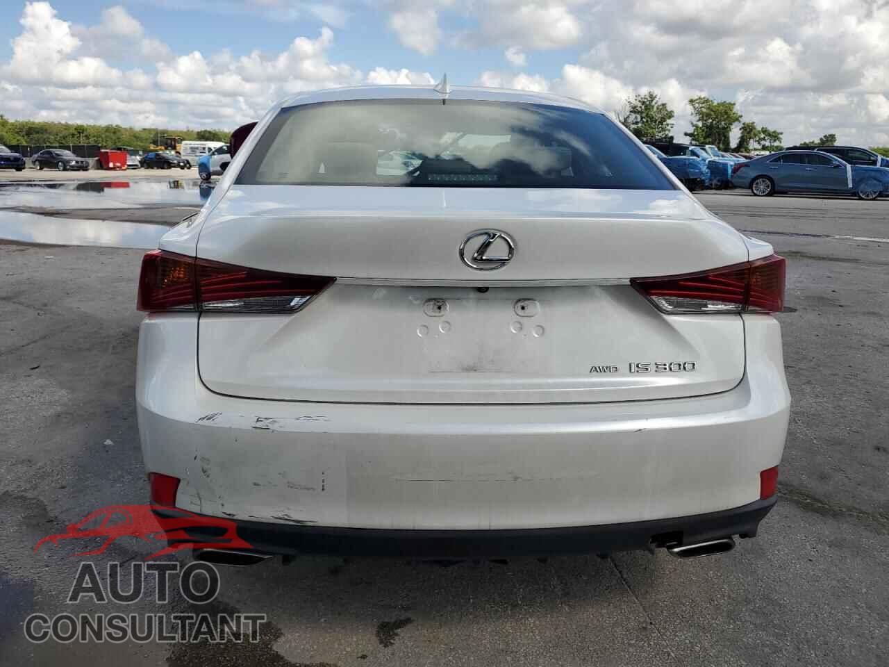LEXUS IS 2019 - JTHC81D28K5036448