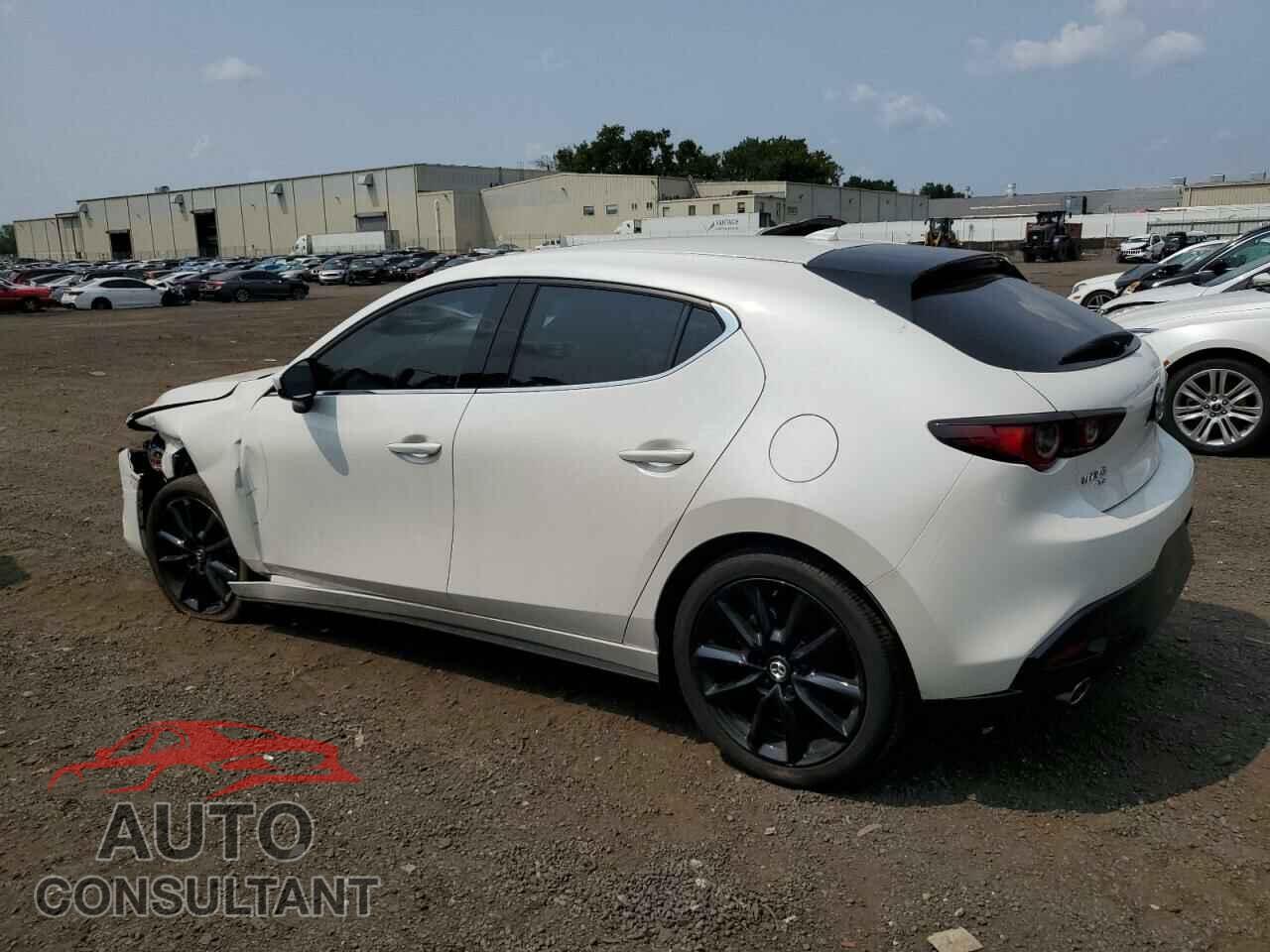 MAZDA 3 2023 - JM1BPBMM2P1615845