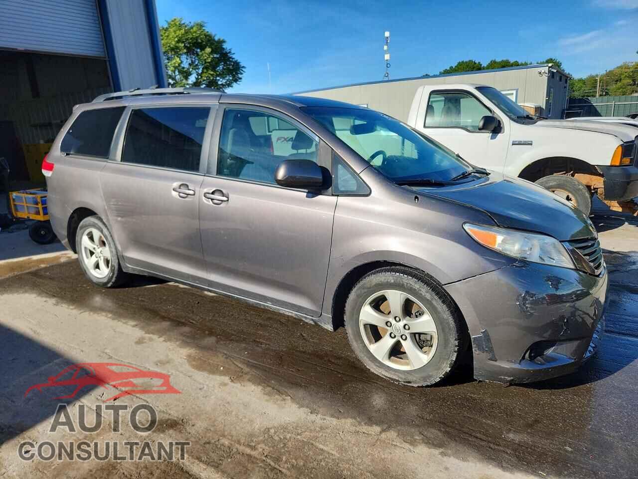 TOYOTA SIENNA 2013 - 5TDKK3DC8DS358233