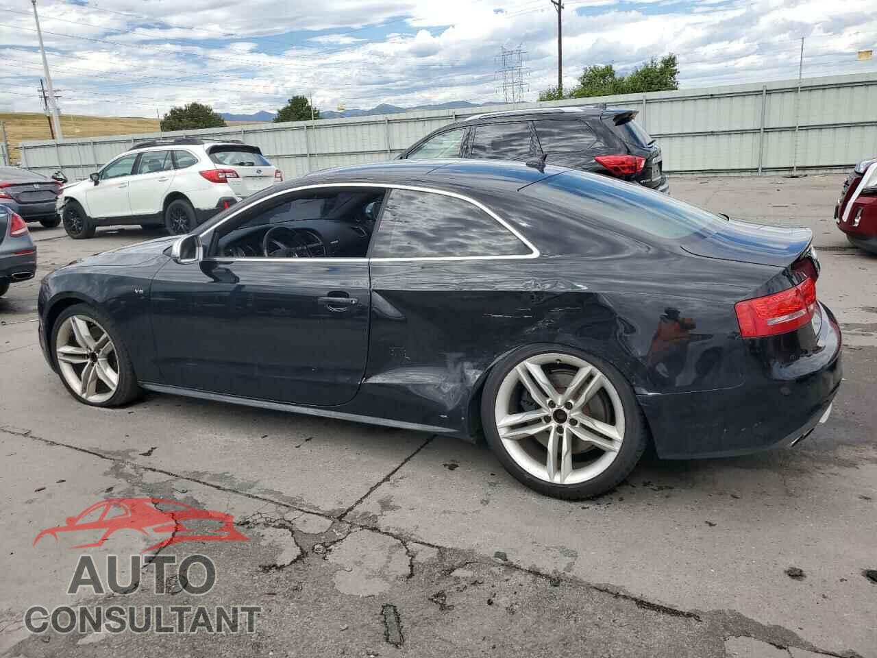 AUDI S5/RS5 2010 - WAUCVAFR5AA030789