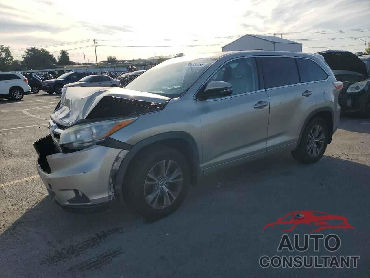 TOYOTA HIGHLANDER 2016 - 5TDBKRFH7GS324557