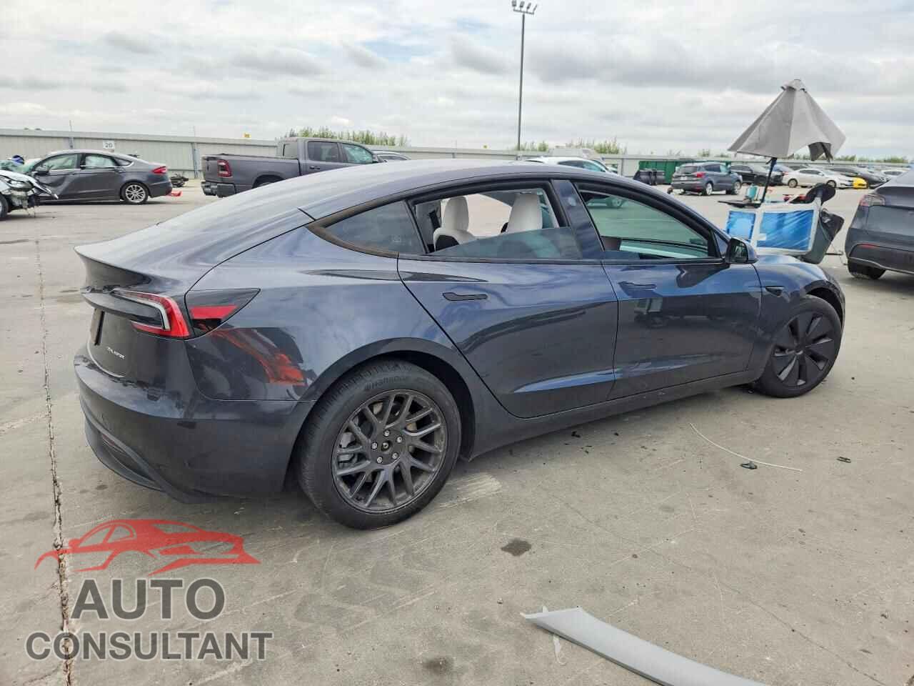TESLA MODEL 3 2025 - 5YJ3E1EB4SF005723