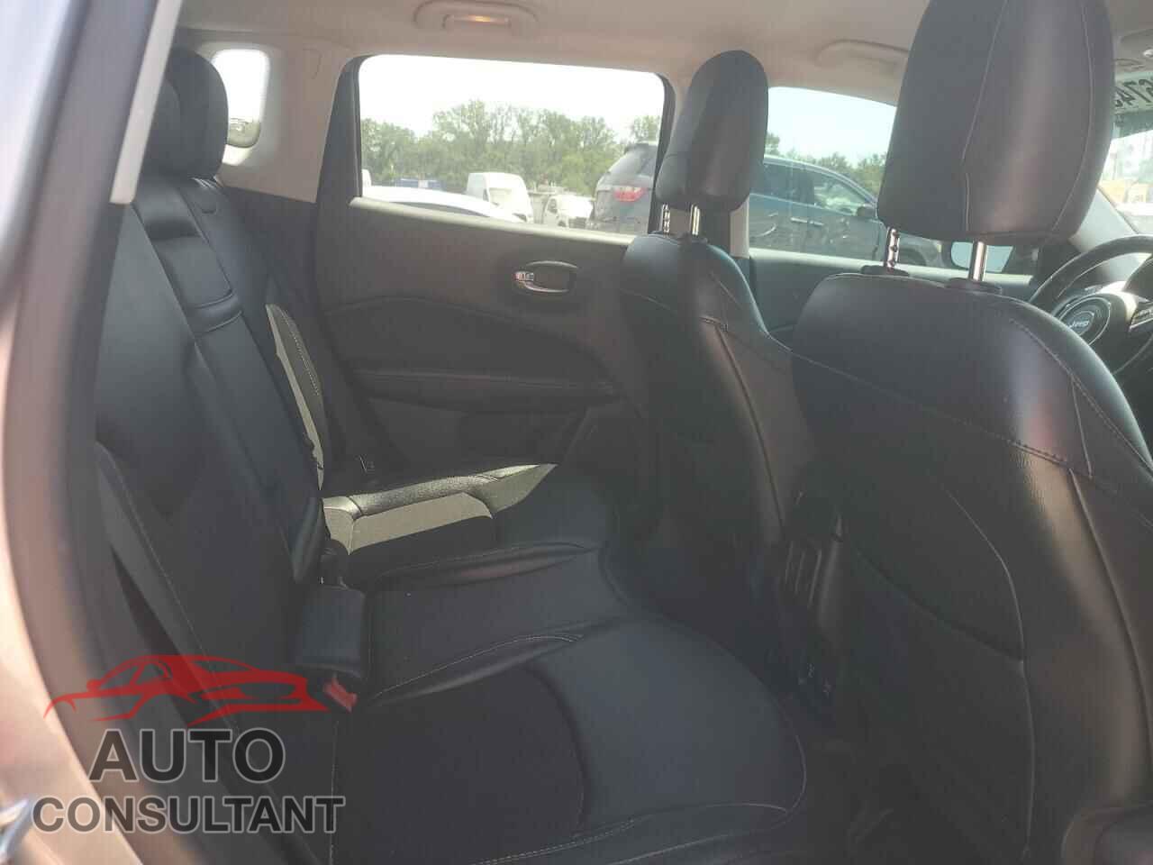 JEEP COMPASS 2020 - 3C4NJDBB5LT143199