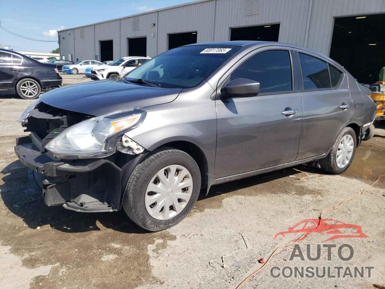 NISSAN VERSA 2018 - 3N1CN7AP1JL807962