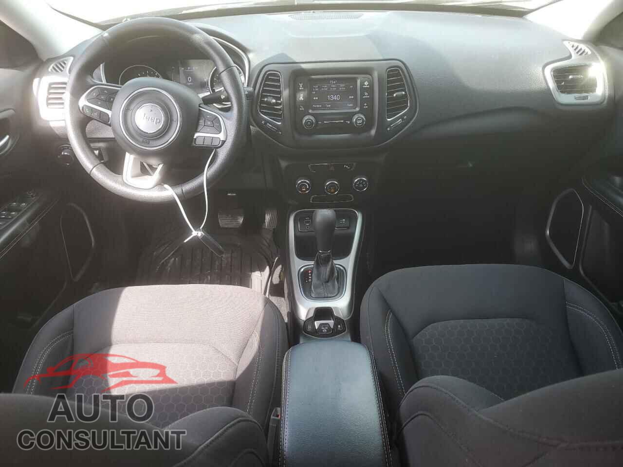 JEEP COMPASS 2017 - 3C4NJCAB3HT658334