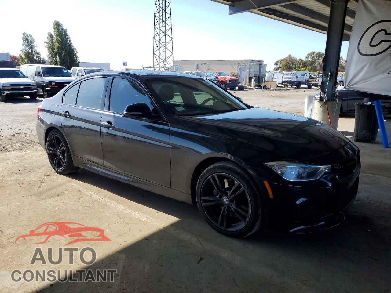 BMW 3 SERIES 2014 - WBA3B9C5XEF588672