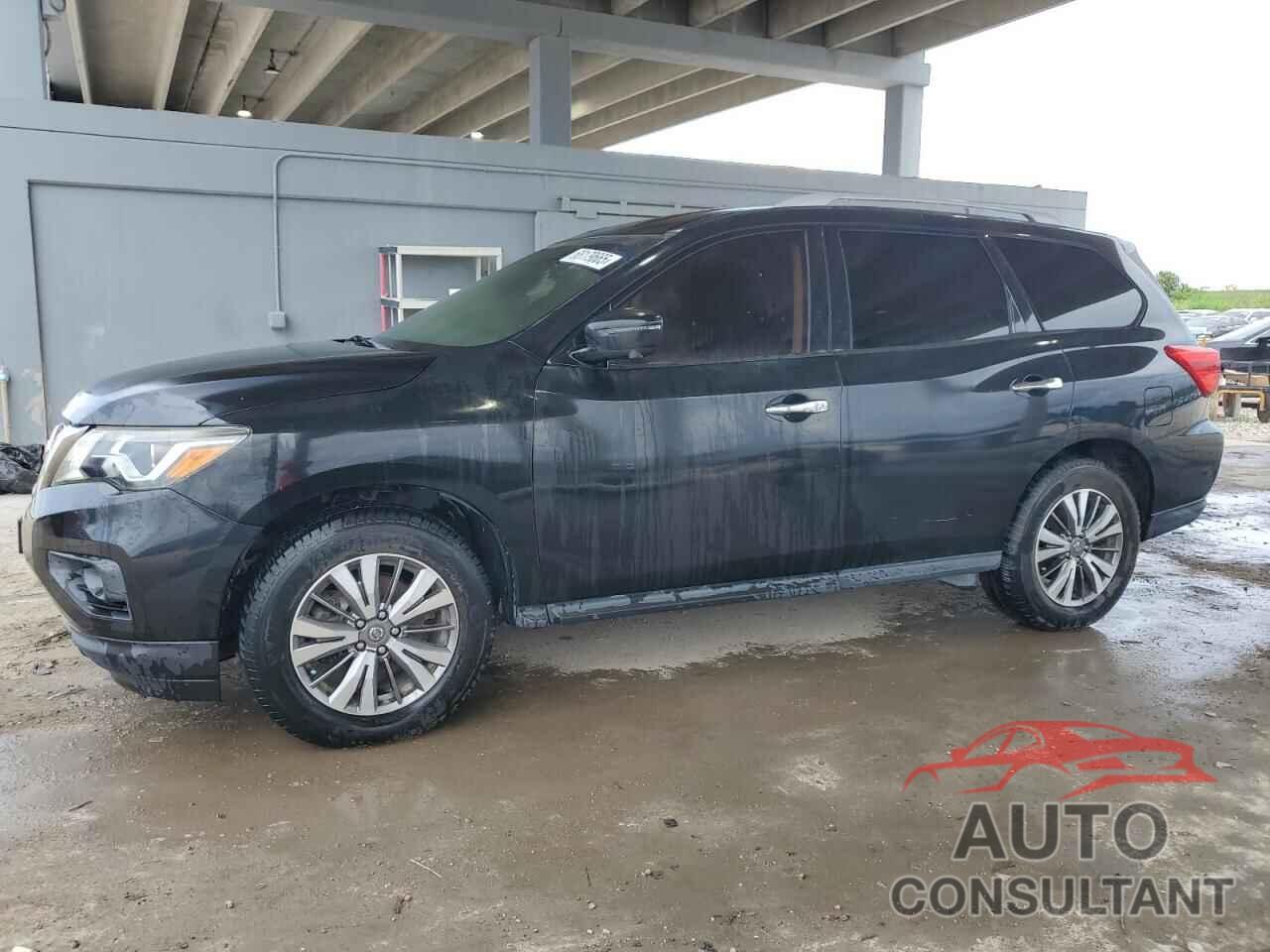 NISSAN PATHFINDER 2019 - 5N1DR2MM8KC618891