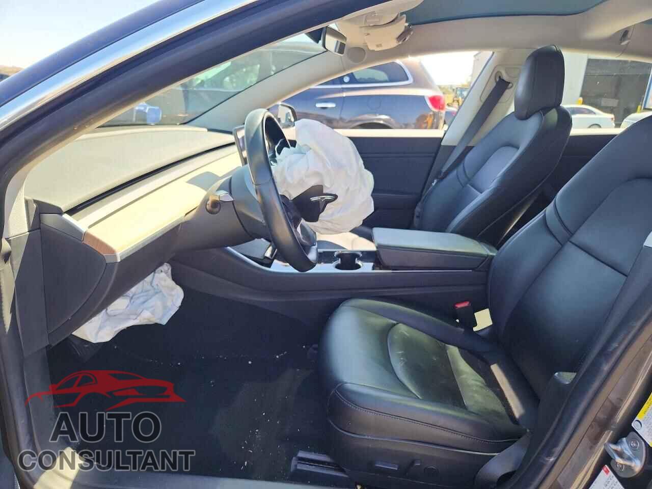 TESLA MODEL 3 2018 - 5YJ3E1EA0JF010309