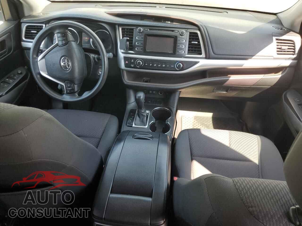 TOYOTA HIGHLANDER 2018 - 5TDZZRFH6JS244538