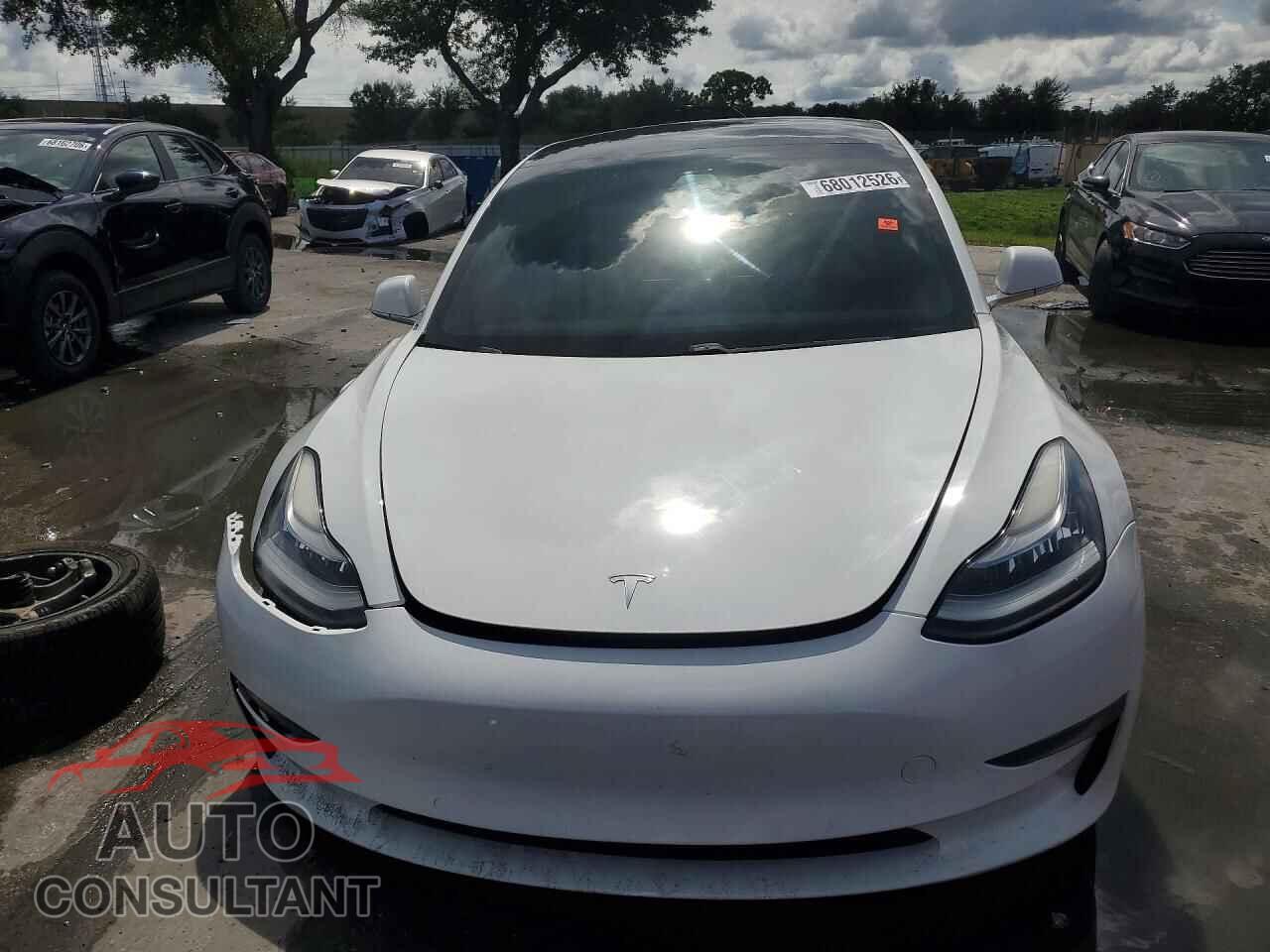 TESLA MODEL 3 2020 - 5YJ3E1EBXLF720233