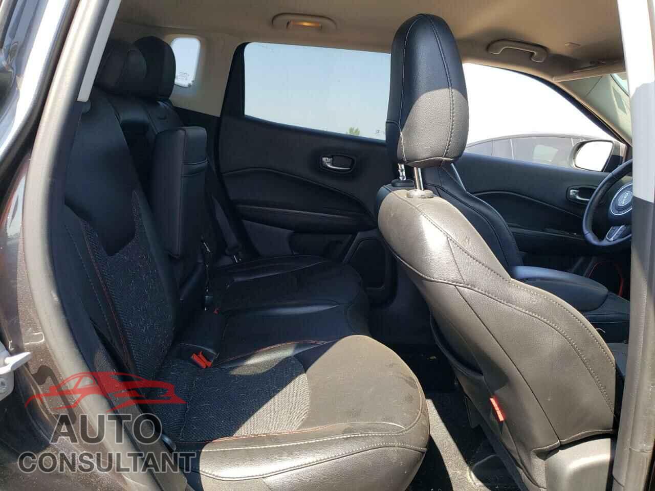 JEEP COMPASS 2019 - 3C4NJDDB3KT747975