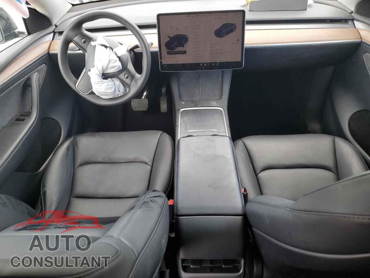 TESLA MODEL Y 2024 - 7SAYGDED0RF018730