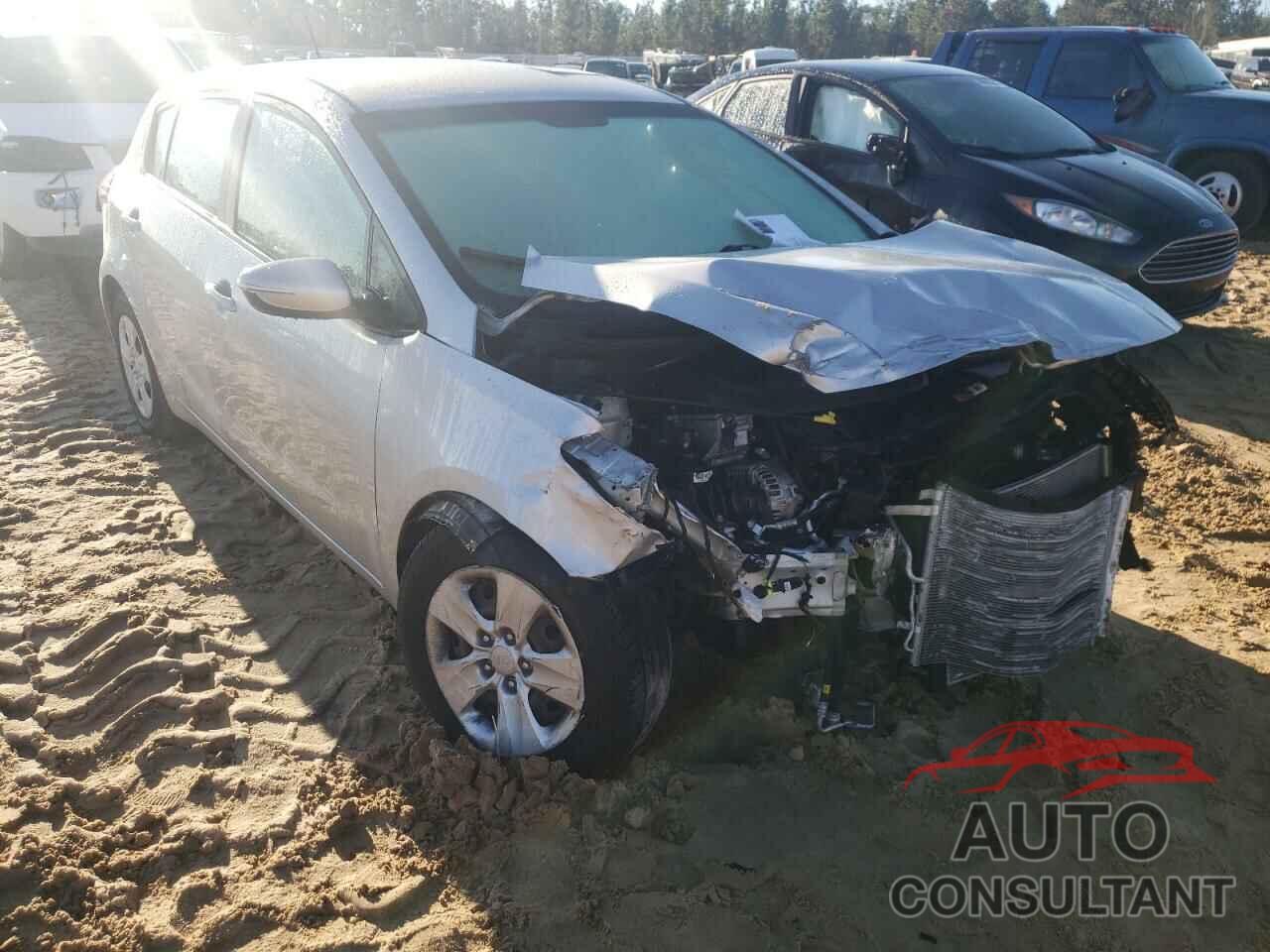 KIA FORTE 2017 - KNAFK5A89H5701556