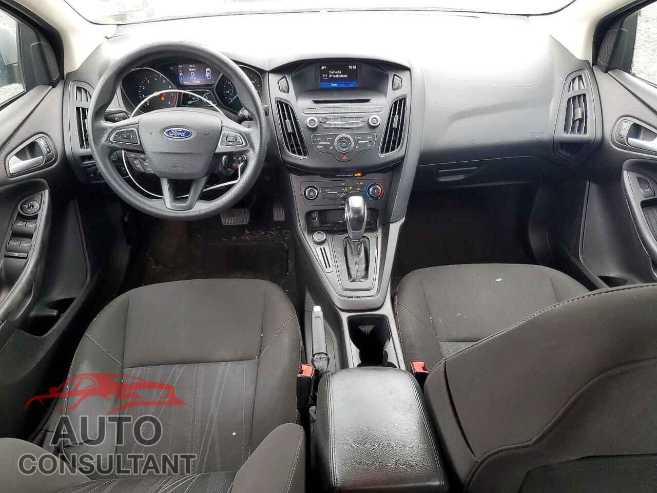 FORD FOCUS 2015 - 1FADP3F25FL379131