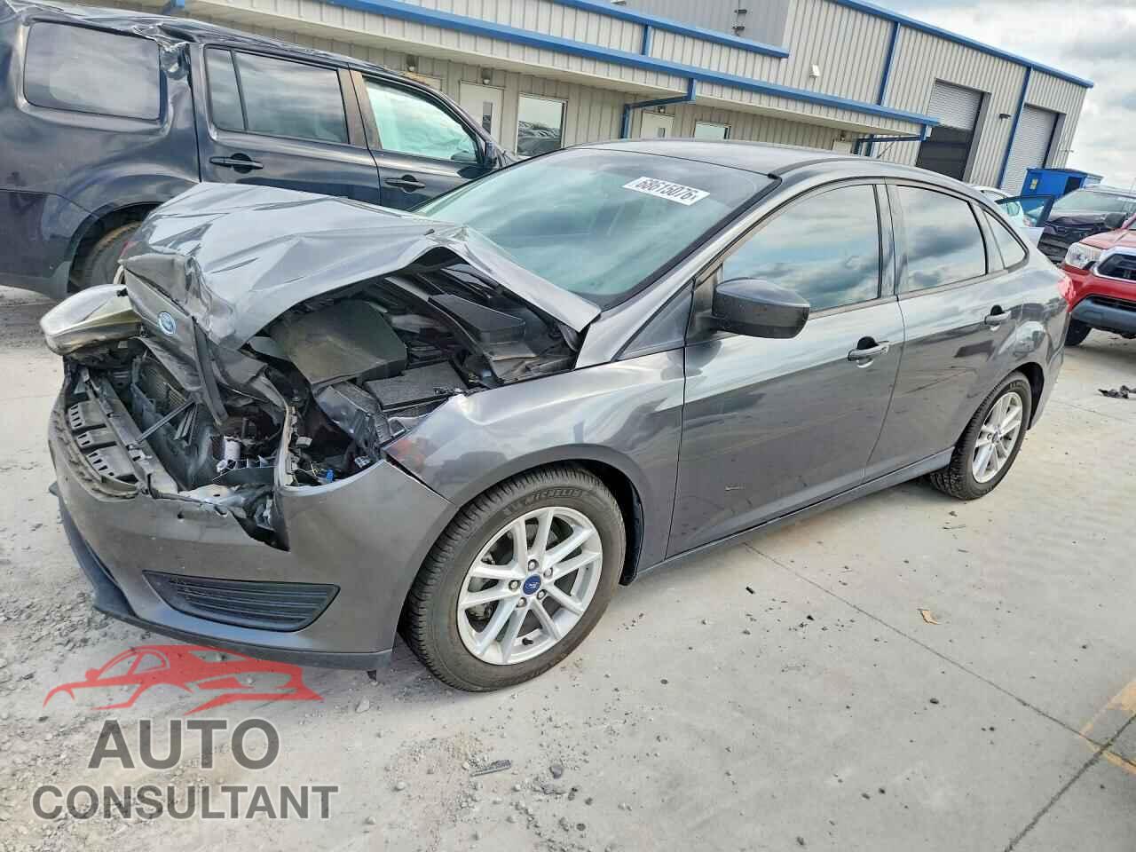 FORD FOCUS 2018 - 1FADP3F29JL328482