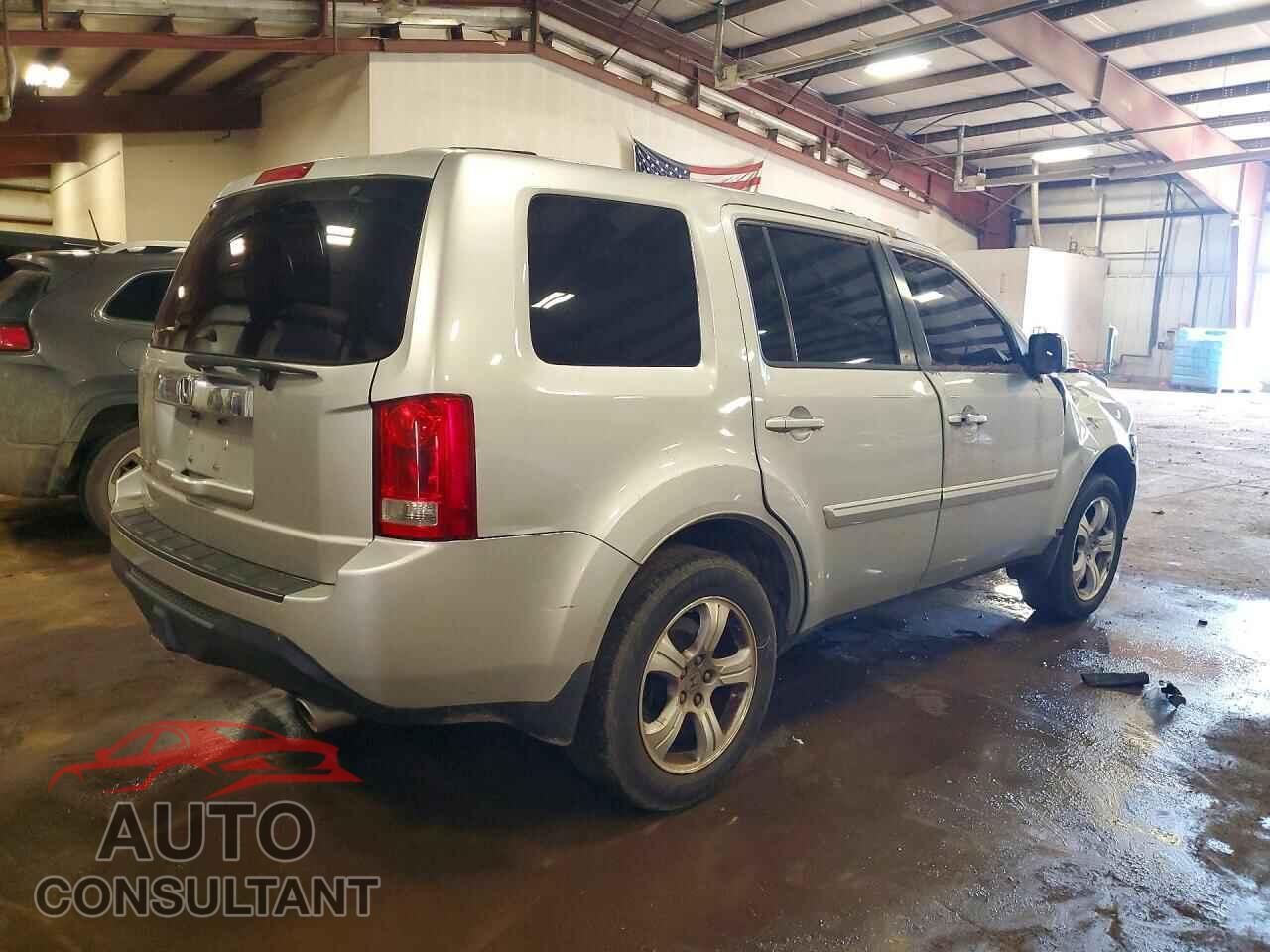 HONDA PILOT 2013 - 5FNYF3H45DB010752