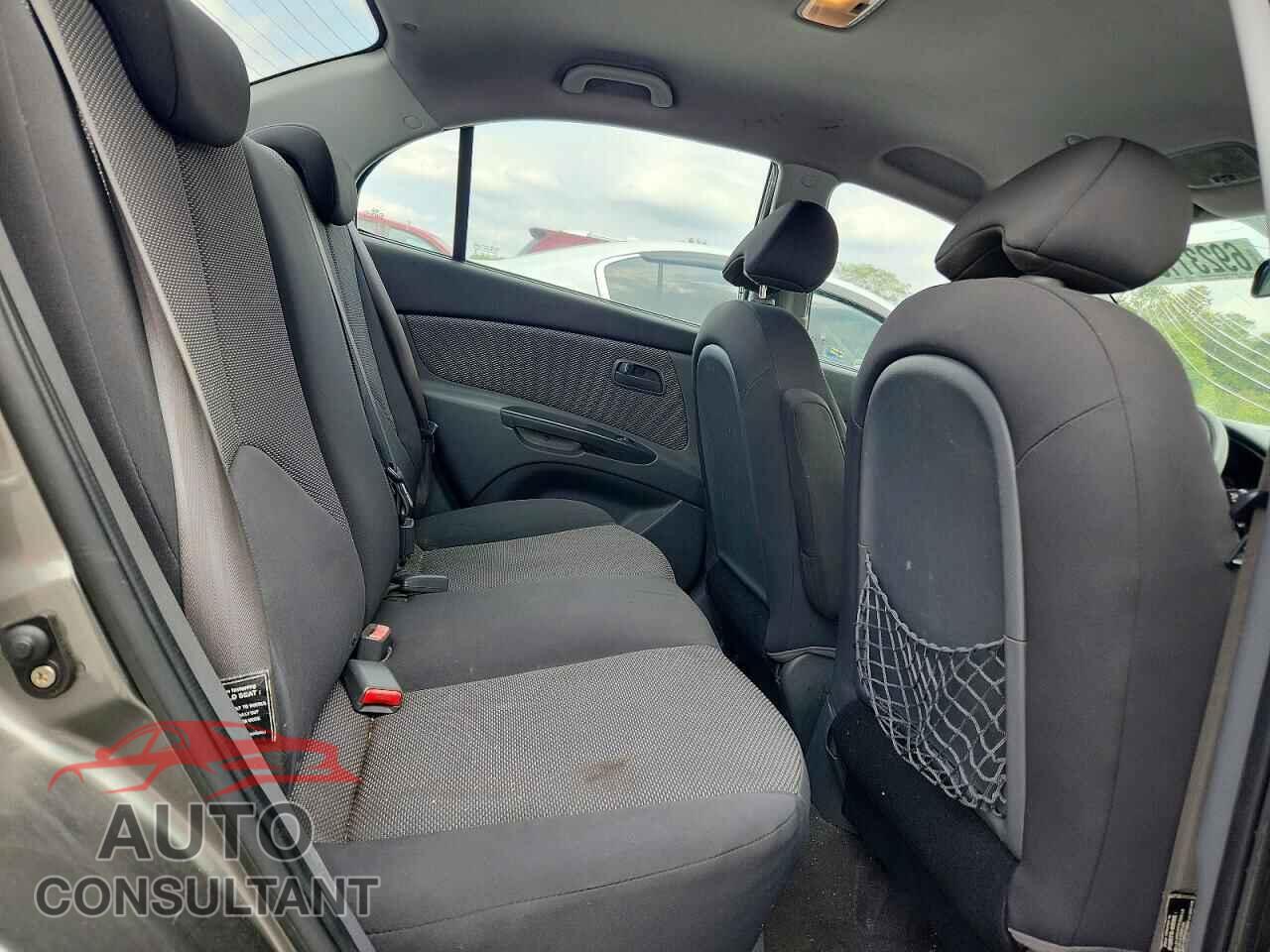 KIA RIO 2011 - KNADH4A36B6930301
