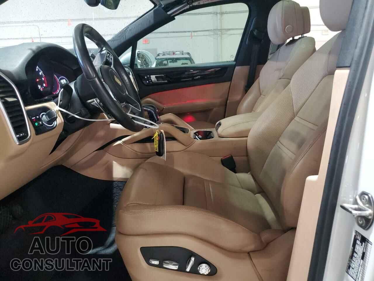 PORSCHE CAYENNE 2019 - WP1AA2AYXKDA19358